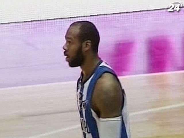 Баскетболіст Чарльз Томас став гравцем "Черкаських мавп" Баскетболіст Чарльз Томас став гравцем "Черкаських мавп"