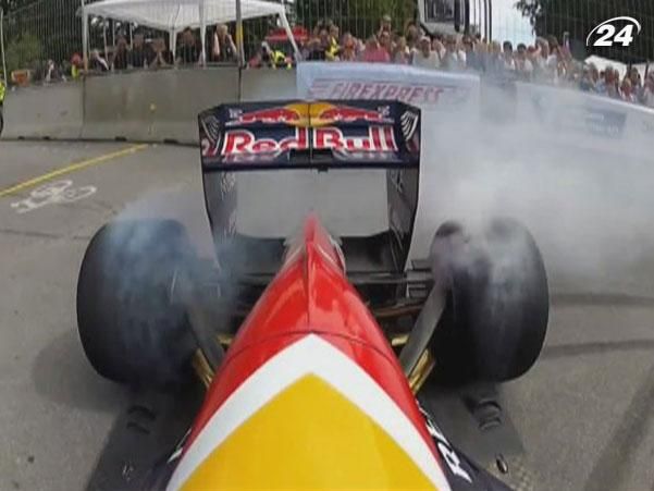 Red Bull проведе демо-заїзди у Сполучених Штатах Red Bull проведе демо-заїзди у Сполучених Штатах