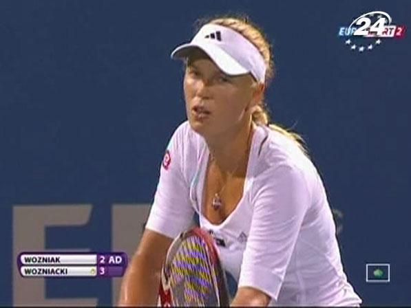 Теннис: Каролин Возняцки преодолела 1/4 финала Rogers Cup