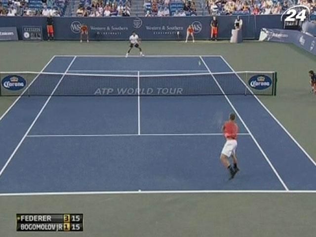 Федерер пробился в 3-й круг Western & Southern Open Федерер пробился в 3-й круг Western & Southern Open