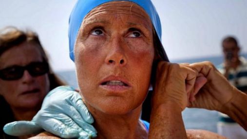 60-річна американка знову пробує доплисти з Куби в Америку