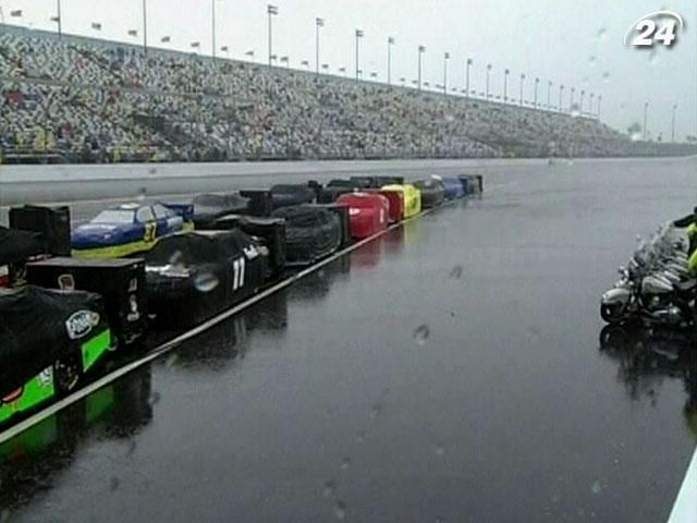 Організатори скасували кваліфікаційну гонку у США через дощ