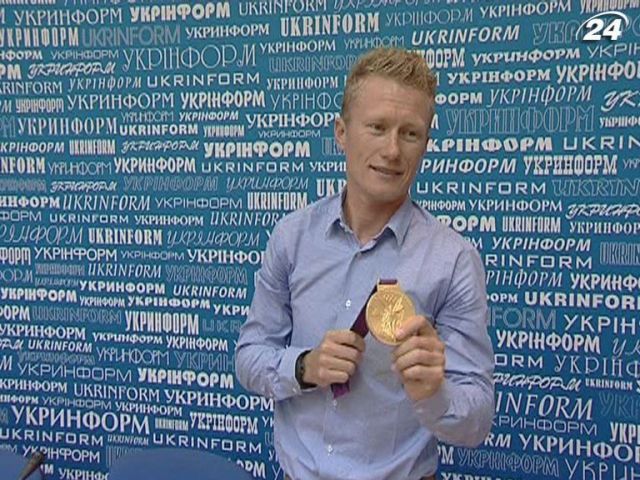 В Украину прибыл олимпийский чемпион Александр Винокуров