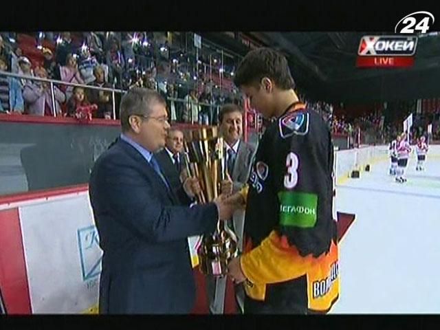 ХК "Донбасс" победил санкт-петербургский "СКА" ХК "Донбасс" победил санкт-петербургский "СКА"