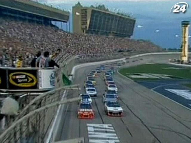 До старта "чемпионской гонки" в серии NASCAR остался один этап До старта "чемпионской гонки" в серии NASCAR остался один этап