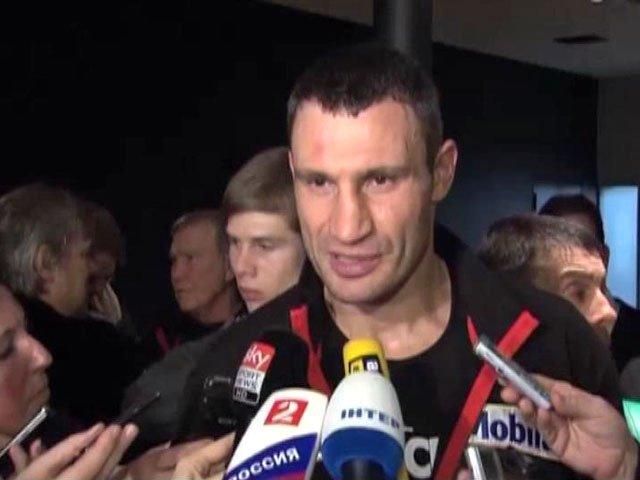 Виталий Кличко и Мануэль Чарр провели открытые тренировки (Видео)