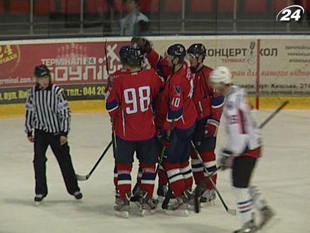 ХК "Беркут" разгромил ХК "Компаньон-Навтогаз" ХК "Беркут" разгромил ХК "Компаньон-Навтогаз"