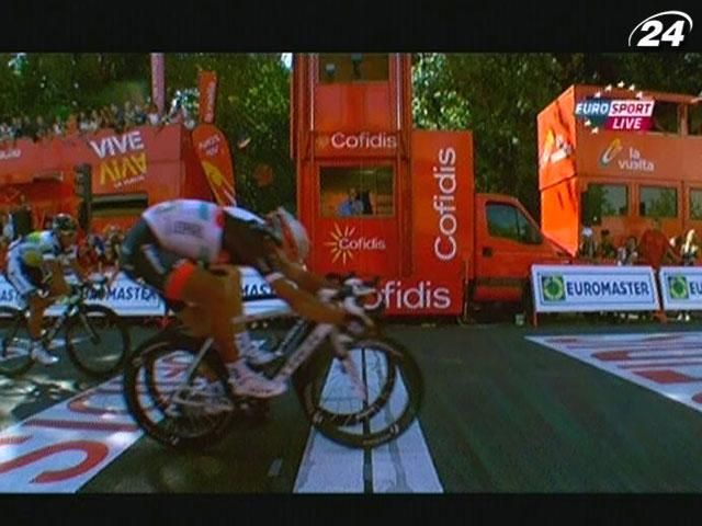 Даниэле Беннати благодаря фотофинишу опередил Бена Свифта на одном из этапов Vuelta