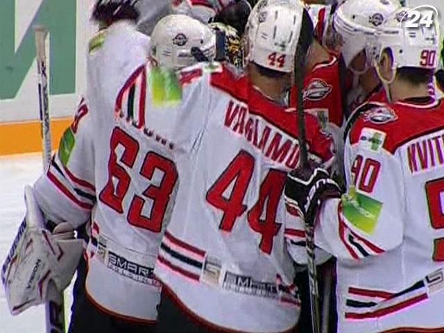 Хокейний клуб "Донбас" здолав "Торпедо" у серії булітів Хокейний клуб "Донбас" здолав "Торпедо" у серії булітів