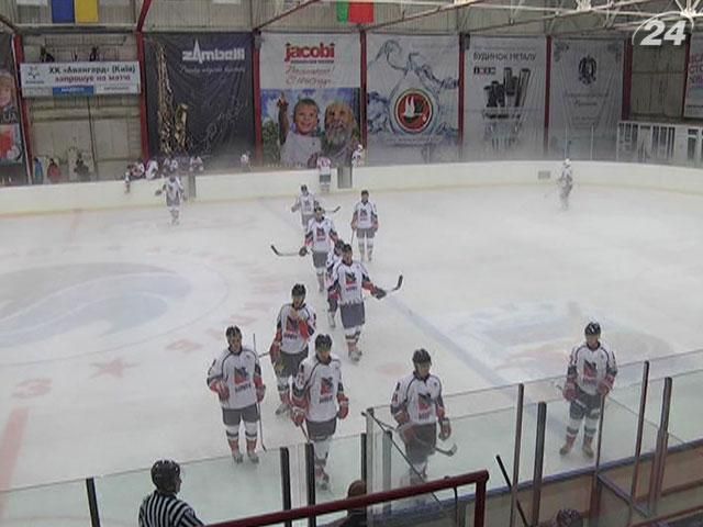 Матч між ХК "Компаньйоном" та ХК "Беркутом" припинили через технічні причини Матч між ХК "Компаньйоном" та ХК "Беркутом" припинили через технічні причини