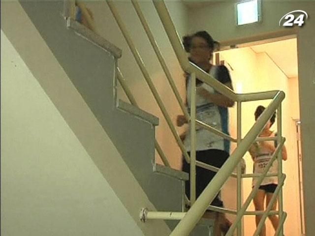 У В'єтнамі пройшов забіг на верхівку хмарочоса У В'єтнамі пройшов забіг на верхівку хмарочоса