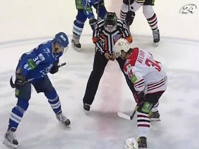 Хоккей: "Донбасс" пропустил 6 шайб на казахском льду Хоккей: "Донбасс" пропустил 6 шайб на казахском льду