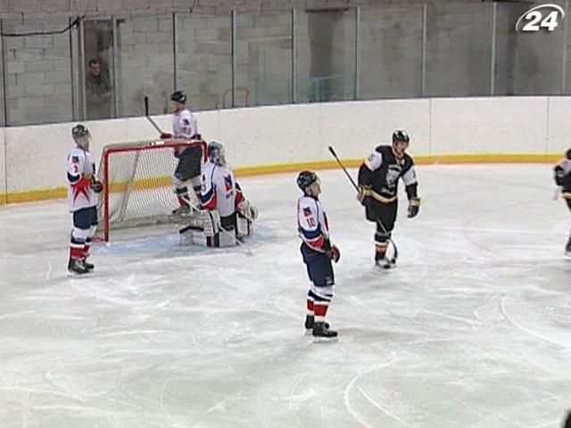 Хоккей: "Беркут" не оставил шансов "Белому Барсу" Хоккей: "Беркут" не оставил шансов "Белому Барсу"