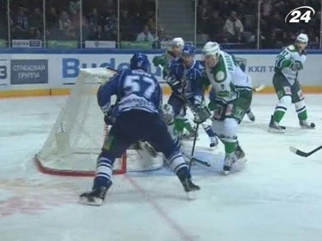 Хоккей: "Амур", одолев "Салават Юлаев", прервал серию поражений