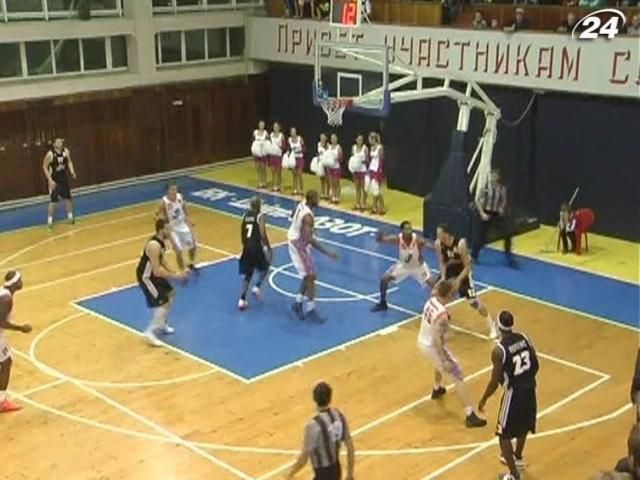 Баскетбол: "Донецк" уволил главного тренера Владу Йовановича