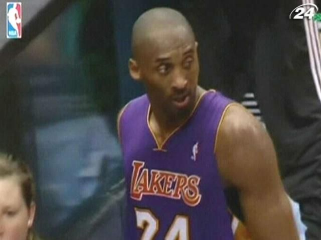 NBA: Коби Брайант пропустил вторую подряд тренировку "Лейкерс" NBA: Коби Брайант пропустил вторую подряд тренировку "Лейкерс"