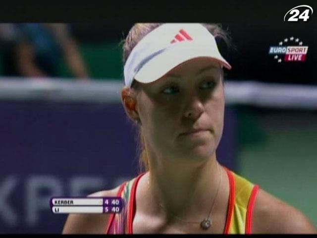 Ангелік Кербер програла усі 3 матчі в червоній групі Ангелік Кербер програла усі 3 матчі в червоній групі