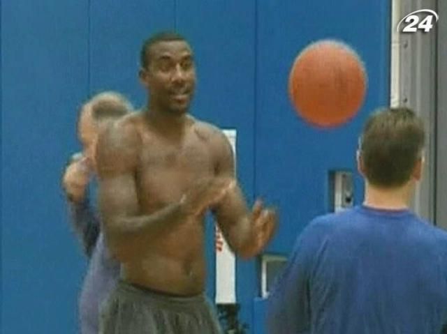 Баскетбол: Амаре Стадемайр вибув з гри на 6-8 тижнів Баскетбол: Амаре Стадемайр вибув з гри на 6-8 тижнів