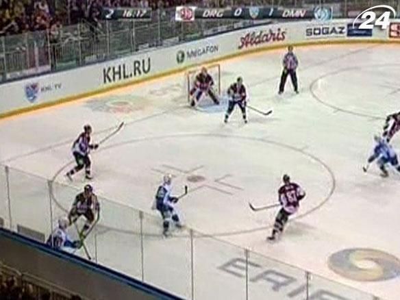 Хокей: Ризьке "Динамо" поступилося мінському Хокей: Ризьке "Динамо" поступилося мінському