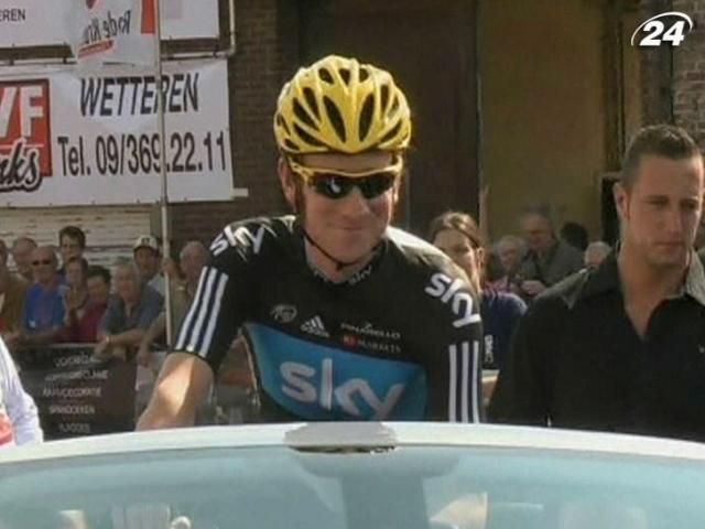 Олимпийский чемпион Брэдли Виггинс попал под колеса авто Олимпийский чемпион Брэдли Виггинс попал под колеса авто