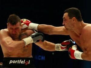 Володимир Кличко здобув перемогу над Маріушем Вахом Володимир Кличко здобув перемогу над Маріушем Вахом