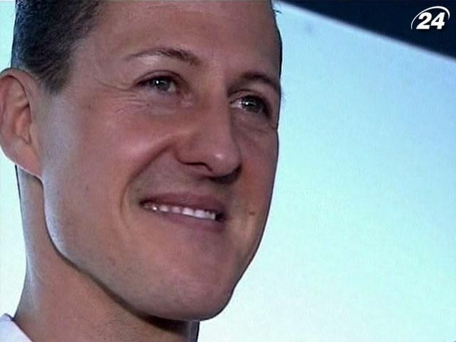 Немецкая пресса вручила награду Михаэлю Шумахеру Немецкая пресса вручила награду Михаэлю Шумахеру