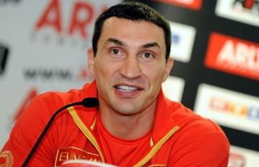 Промоутер Тайсона Фьюри начал планировать бой с Кличко-младшим Промоутер Тайсона Фьюри начал планировать бой с Кличко-младшим