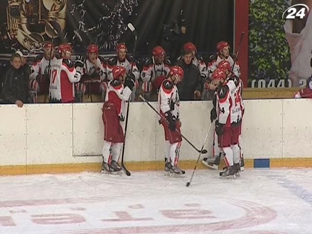 Хоккей: Руководство "Львов" уволило весь тренерских штаб Хоккей: Руководство "Львов" уволило весь тренерских штаб