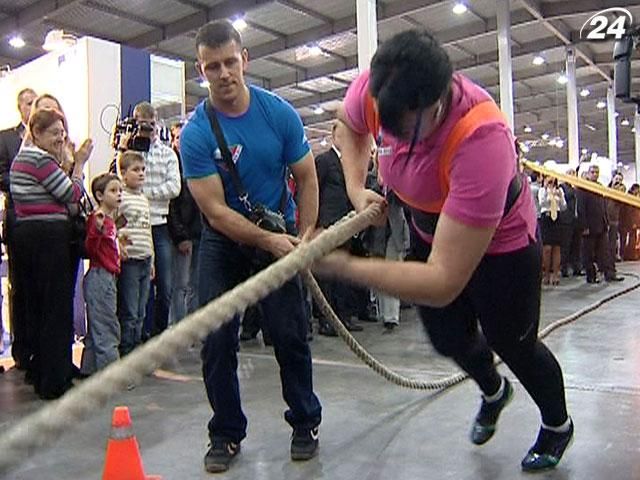 Самая сильная леди мира Нина Геря установила два рекорда Украины Самая сильная леди мира Нина Геря установила два рекорда Украины