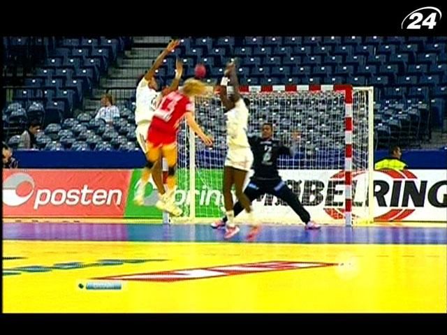 Сборная России по гандболу в третий раз на ЧЕ-2012 сыграла вничью Сборная России по гандболу в третий раз на ЧЕ-2012 сыграла вничью