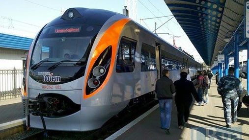 У ЄБРР потяги Hyundai назвали інвестиційним провалом року в Україні