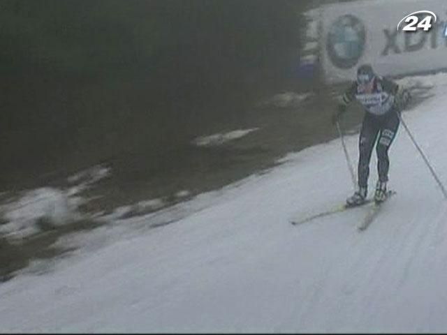 Действующая победительница Ковальчик заняла третье место на старте Tour de Ski