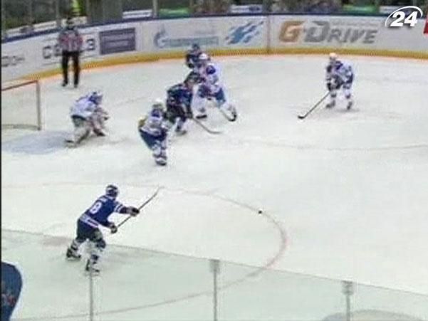 Хоккей: "Львы" почти отобрали у СКА статус лидера Хоккей: "Львы" почти отобрали у СКА статус лидера