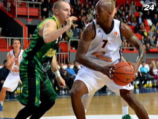 "Азовмаш" потерял первую строчку, уступив "Галичине" "Азовмаш" потерял первую строчку, уступив "Галичине"