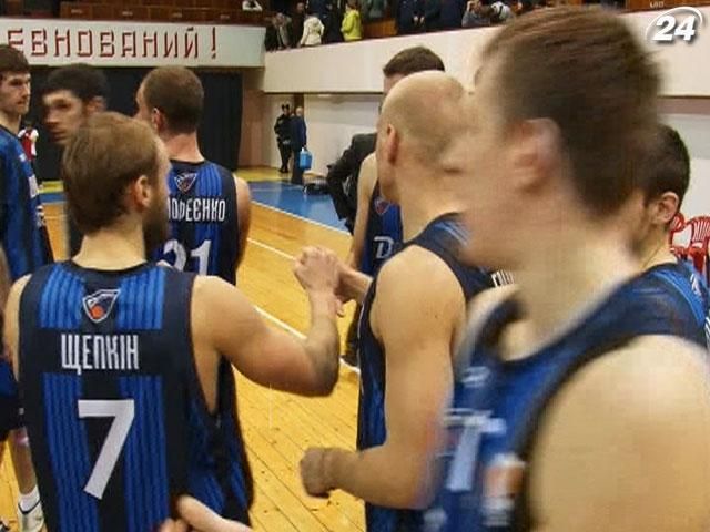 Баскетболісти "Дніпра" втретє тріумфували у дербі проти "Дніпро-Азоту"