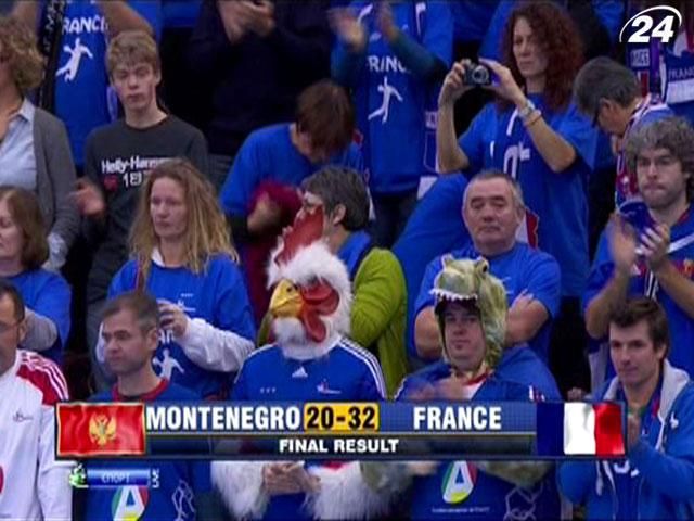 Мужская сборная Франции по гандболу одержала победу над черногорцами
