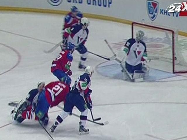 ХК "Лев" проиграл ХК "Слован" на собственной арене ХК "Лев" проиграл ХК "Слован" на собственной арене