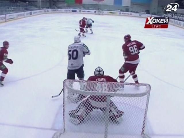 Хокей: "Вітязь" зазнав четвертої поспіль поразки Хокей: "Вітязь" зазнав четвертої поспіль поразки