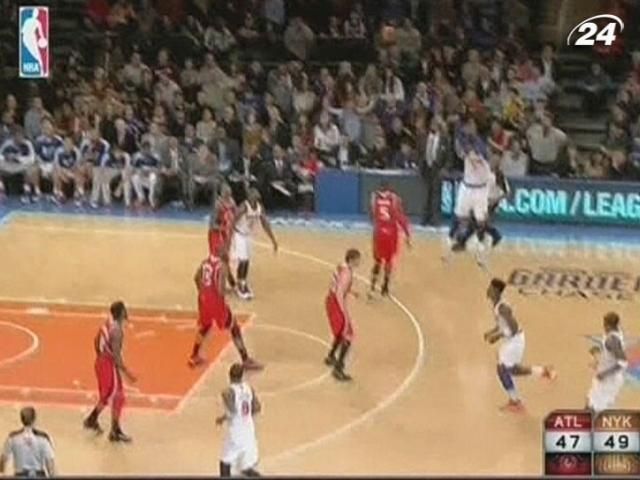 NBA: 42 очка Кармело Энтони позволили "Нью-Йорку" одолеть "Атланту"