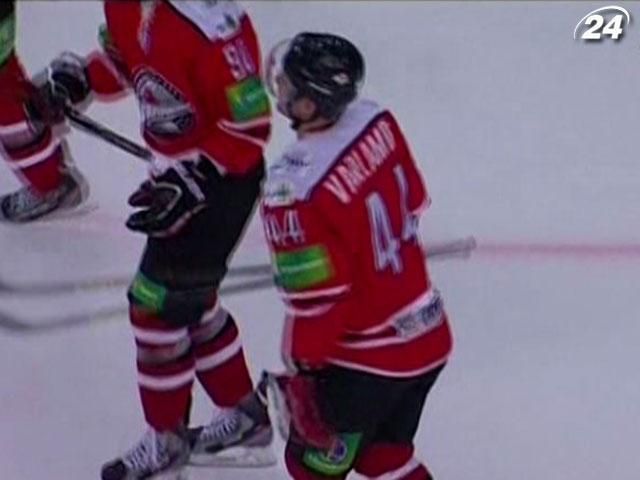 Хоккеисты "Донбасса" одержали только 1 очко в противостоянии с ЦСКА Хоккеисты "Донбасса" одержали только 1 очко в противостоянии с ЦСКА