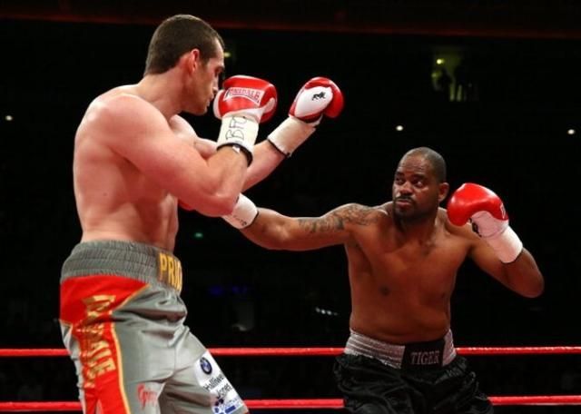 Томпсон нокаутував Прайса у другому раунді Томпсон нокаутував Прайса у другому раунді