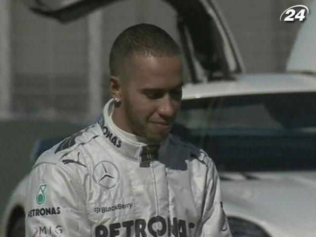 Льюис Хэмилтон хочет повторить путь Михаэля Шумахера Льюис Хэмилтон хочет повторить путь Михаэля Шумахера