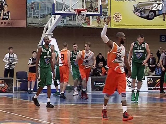 Баскетбол: "Обезьяны" одержали крупную победу над "Галичиной"