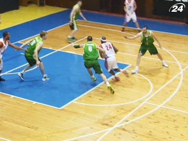 Баскетбол: "Хімік" наприкінці зустрічі вирвав перемогу у "Дніпро-Азота"