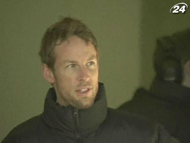 Дженсон Баттон сподівається на дощ у Малайзії Дженсон Баттон сподівається на дощ у Малайзії