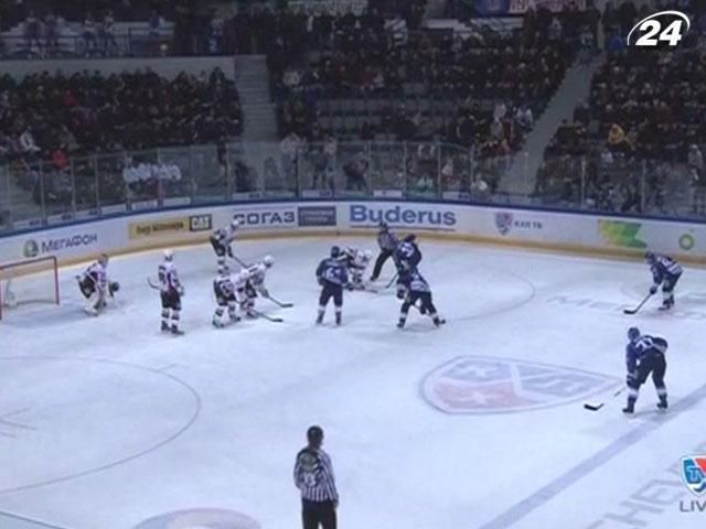 Ризьке "Динамо" виграло перший в історії КХЛ втішний трофей Ризьке "Динамо" виграло перший в історії КХЛ втішний трофей