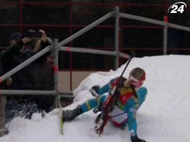 Біатлон: Валя Семеренко ледь не травмувалась на "Гонці чемпіонів" Біатлон: Валя Семеренко ледь не травмувалась на "Гонці чемпіонів"