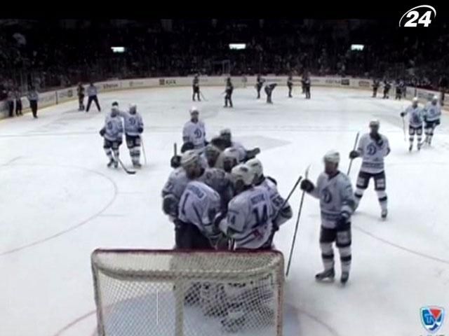 Кубок Гагарина: "Динамо" отделяет одна победа от защиты титула Кубок Гагарина: "Динамо" отделяет одна победа от защиты титула