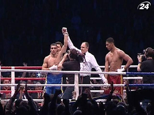 Бокс: "Українські Отамани" розгромили італійців Бокс: "Українські Отамани" розгромили італійців