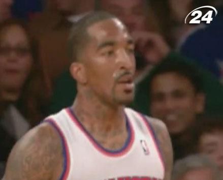 Баскетбол: Джей-Ар Сміт став найкращим запасним гравцем NBA Баскетбол: Джей-Ар Сміт став найкращим запасним гравцем NBA